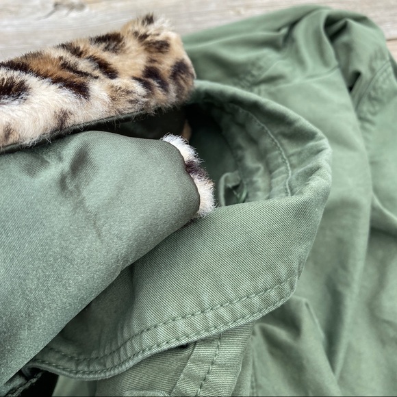GAP Cheetah Collar Cargo/Chore Coat - Picture 6 of 7